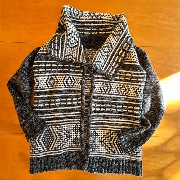 INTERMIX Sweaters - Intermix S black cream southwestern black white wool mohair knit cardigan